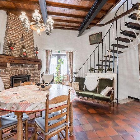 Stunning Holiday Home In Oombergen With Terrace And Garden Zottegem Dış mekan fotoğraf