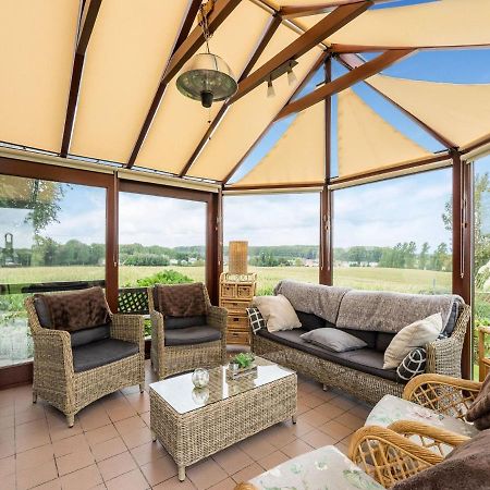 Stunning Holiday Home In Oombergen With Terrace And Garden Zottegem Dış mekan fotoğraf