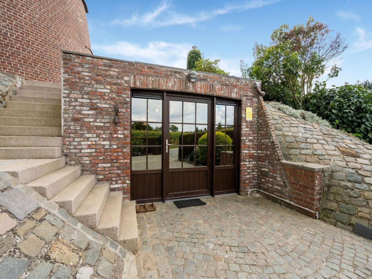 Stunning Holiday Home In Oombergen With Terrace And Garden Zottegem Dış mekan fotoğraf