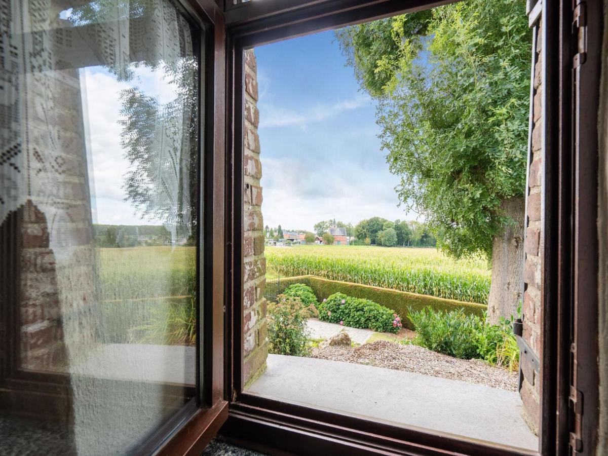 Stunning Holiday Home In Oombergen With Terrace And Garden Zottegem Dış mekan fotoğraf
