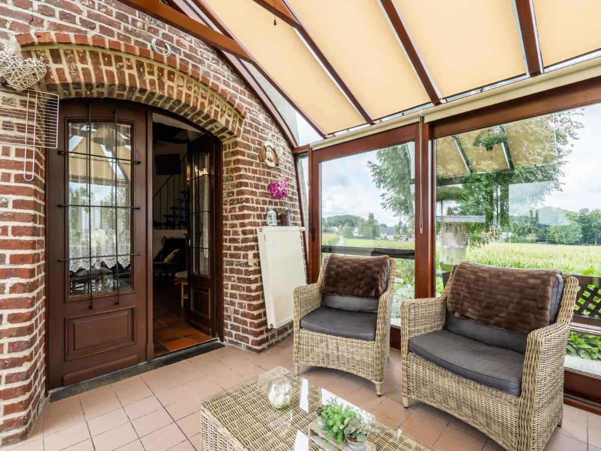 Stunning Holiday Home In Oombergen With Terrace And Garden Zottegem Dış mekan fotoğraf